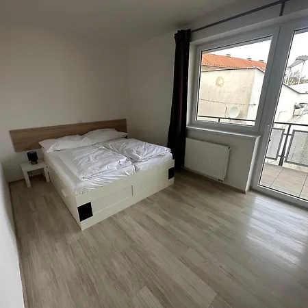 City Center Free Private Parking צ'סקה בודיוביצה